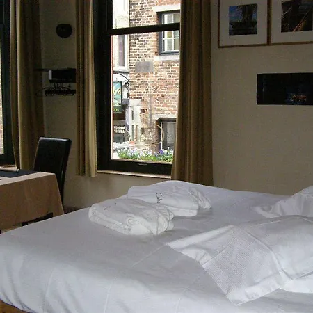 1669 Bed & Breakfast