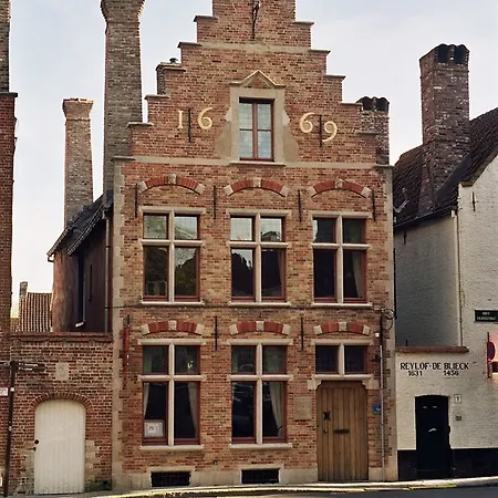 Bed & Breakfast 1669